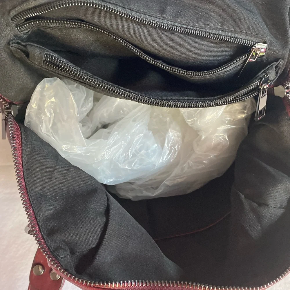 🛑SOLD🛑SOLD🛑Burgundy Faux Leather Women's Bag Backpack Shoulder Strap Inner - Picture 5 of 8